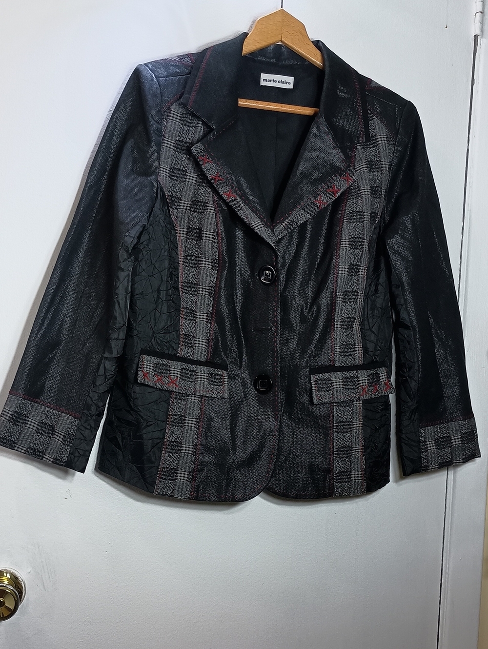 Marie Claire Black Plaid-Trim Three-Buttons Blazer